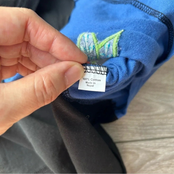 Leopards &  Roses Embroidered Patchwork Asymmetrical Hem Tunics - Picture 13 of 15